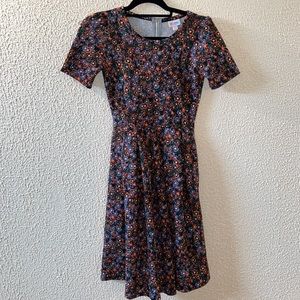 XS Flower Print LuLaRoe Amelia Dress